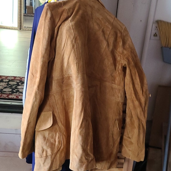 Leather jacket - Picture 3 of 4